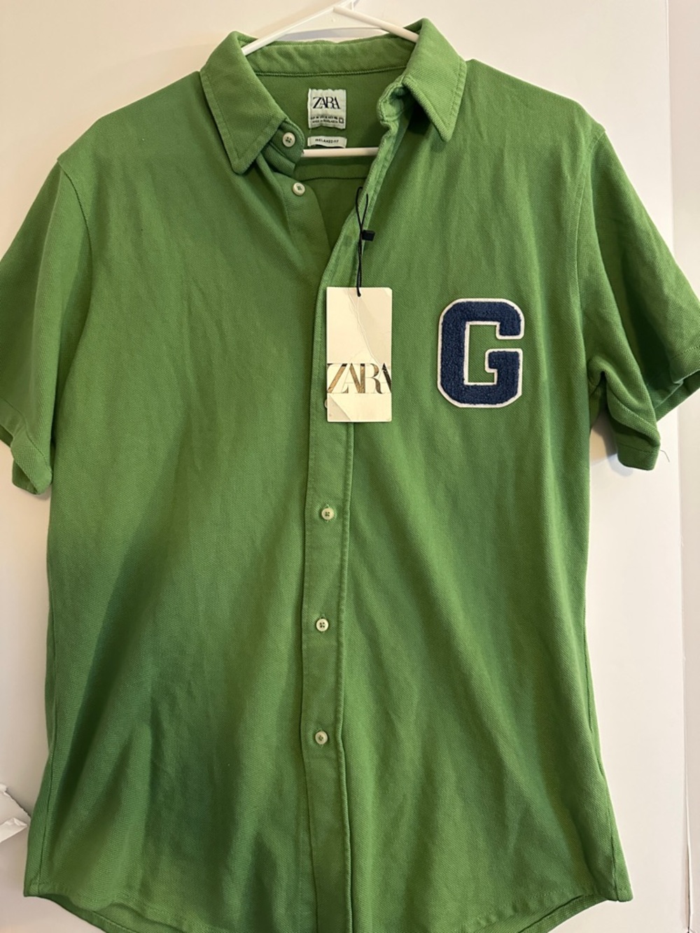Zara Green Short-Sleeve Button-Down Shirt with Navy 'G' Patch Mens Medium